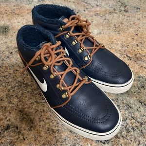 EUC/VNDS - Nike SB Stefan Janoski Mid Obsidian Rare Colorway